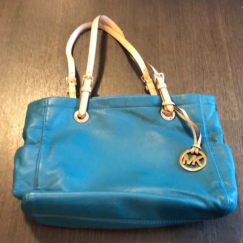 Michael Kors blue tote